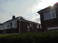 A single row of higher powered 320Watt panels